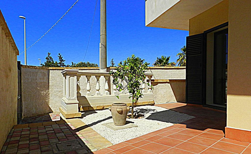 Вилла The White Rocks Lido di Noto Экстерьер фото